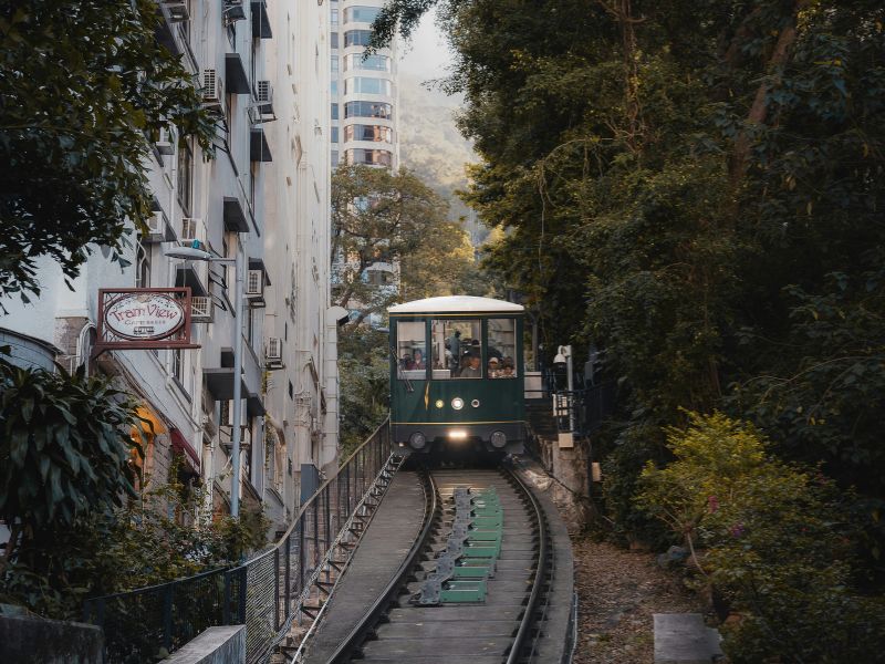 hongkong-peak-tram.jpg