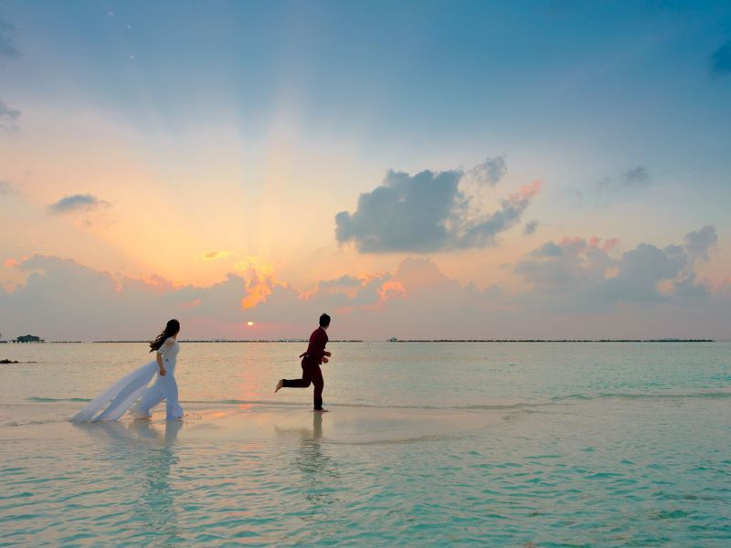 paket-honeymoon-maldives.jpg