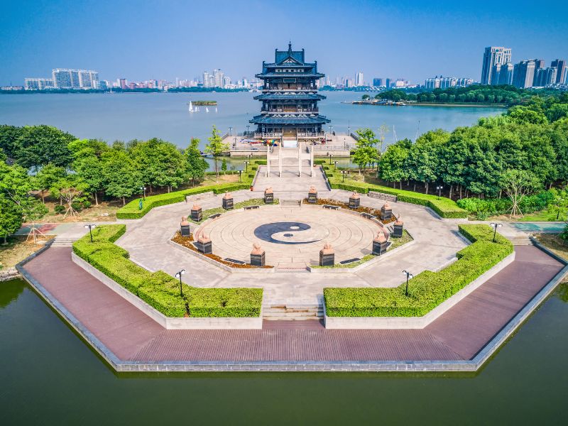 paket-tour-hongkong-libur-sekolah-2025.jpg