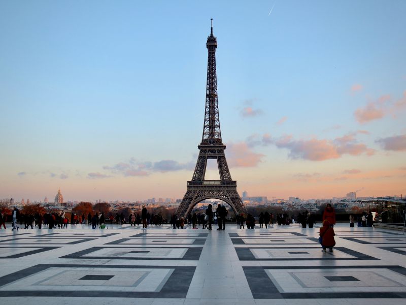 tempat-wajib-dikunjungi-di-paris.jpg