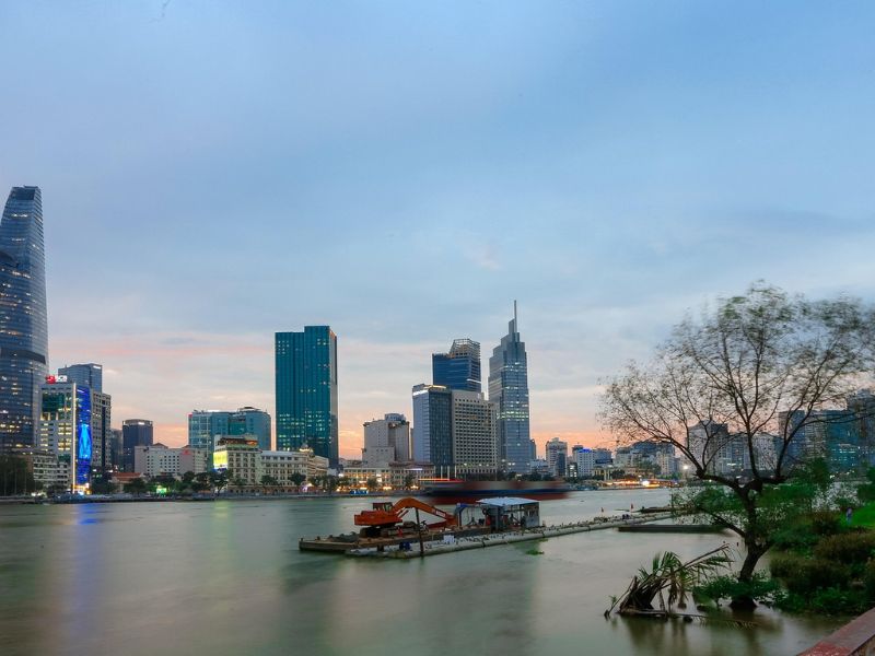 wisata-vietnam-ho-chi-minh.jpg