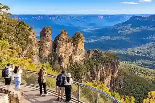 Three Sisters Blue Mountains dari Echo Point Katoomba, New South Wales Australia