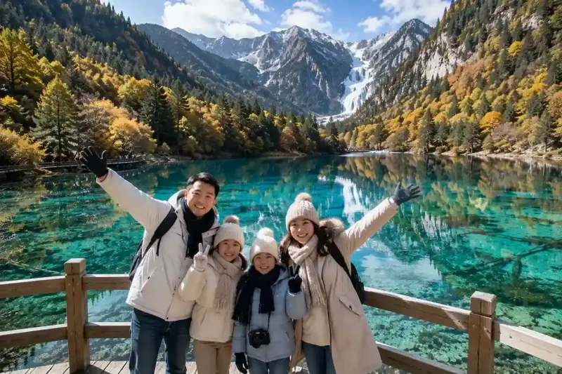 Paket tour Jiuzhaigou menikmati danau biru Sichuan China bersama keluarga saat musim dingin