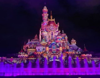 7D Joyful New Year Hongkong Disneyland