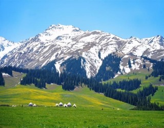 Tour Xinjiang Hemu Kanas Sayram 11 Hari