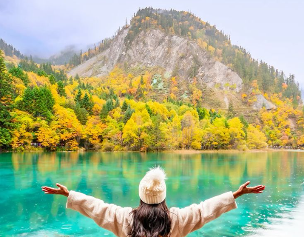 8D Chengdu Jiuzhaigou tour, Jiuzhaigou tour package, Chengdu Jiuzhaigou itinerary, Chongqing Chengdu Jiuzhaigou, bullet train to Jiuzhaigou, Jiuzhaigou scenic tour, China nature tour, Chengdu panda tour, Jiuzhaigou national park, China 8 day tour, Chengdu