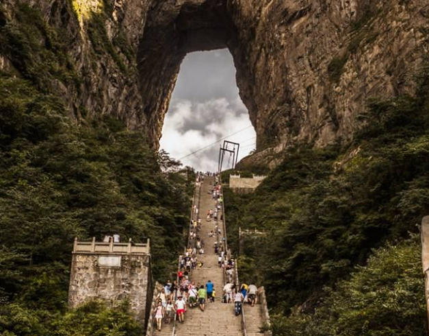 tour-china-2026-10d-favorite-zhangjiajie-fenghuang-wulong-chongqing-by-mu