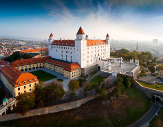 Tour East Europe 9D 2026 Lebaran Edition +Paris Shopping 