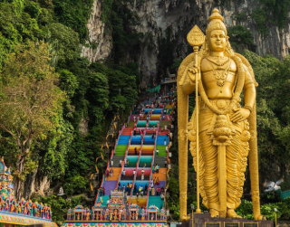 Paket Tour 6D5N 3 Negara VIP Bus Malaysia Singapore Thailand