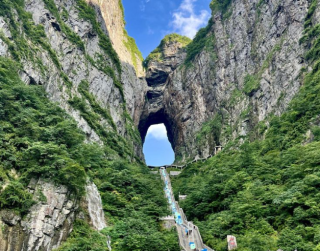 Tour China 9D 2026 Majestic Zhangjiajie + Guilin 