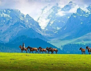 Tour China 2026 12D China North Xinjiang  by CA 