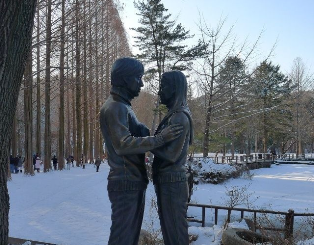 tour-korea-2025-6d-school-holiday-korea-sonata-glass-bridge-everland