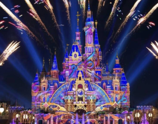 Tour China 9D Christmas Wangxian Valley + Disneyland Shanghai