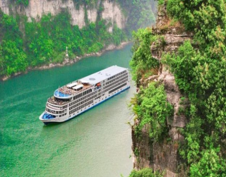 8D6N Scenic Yangtze River Cruise Chongqing – Three Gorges – Wuhan By Xiamen Airlines