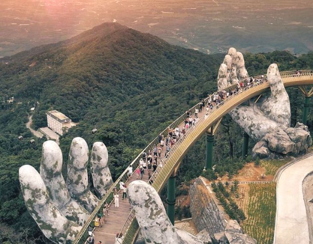 tour-vietnam-2025-5d-amazing-danang-with-hue-bana-hills