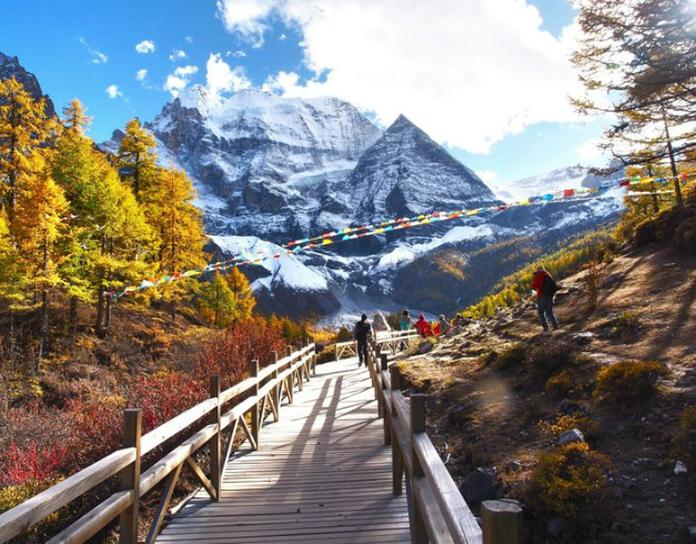 tour-china-2025-9d-chongqing-kunming-dali-lijiang