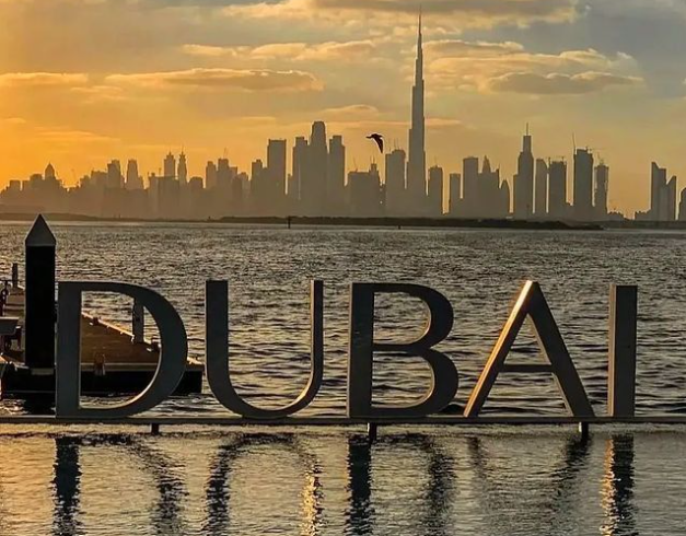 dubai abu dhabi tour 6d, long weekend dubai, desert safari dubai, paket tour dubai abu dhabi, dubai desert safari murah, dubai tour from indonesia, paket wisata dubai 2026, dubai abu dhabi halal tour, free brunei hotel, tour dubai abu dhabi long weekend