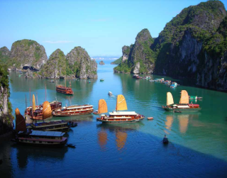 7D KOREA VIETNAM NAMI ISLAND – SORAK – SEOUL Free Saigon River Dinner Cruise By Vietnam Airline Dep : 04 , 18 OCT 02 , 16 , 22 ,25 NOV (PEAK AUTUMN) 2 , 7 DEC (WH03)