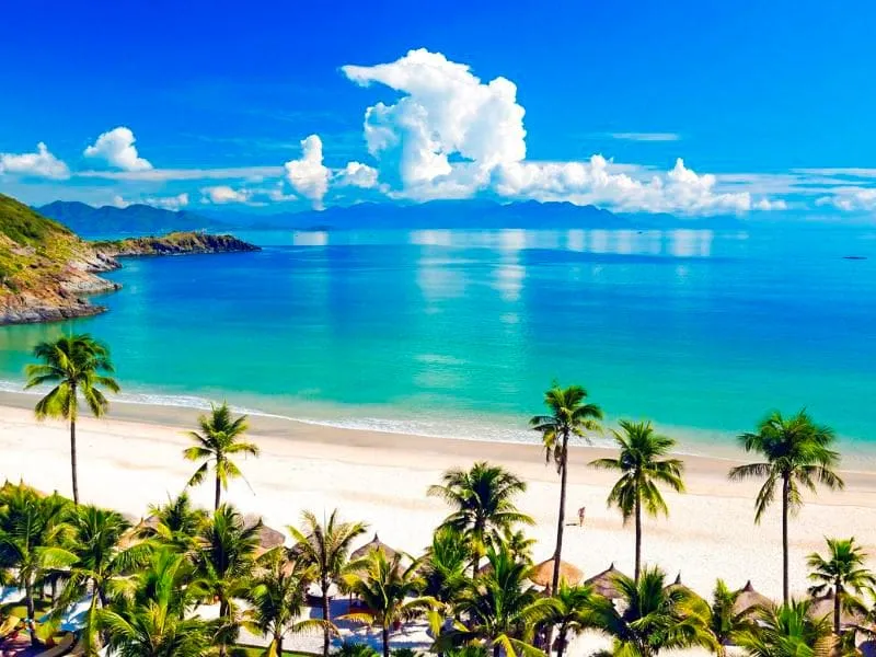 10 Tempat Wisata Vietnam Yang Terkenal 2024