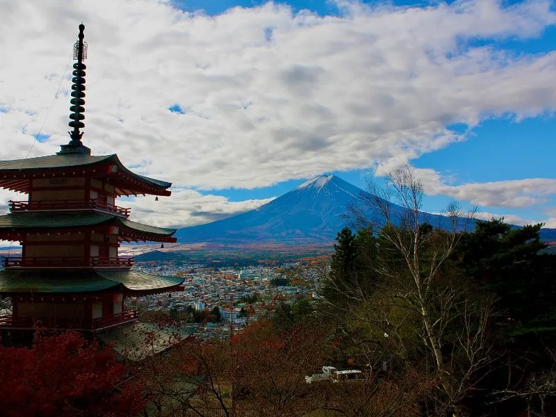 Apa Saja Tempat Wisata Jepang? Ayo ke Private Onsen di Danau Kawaguchiko!