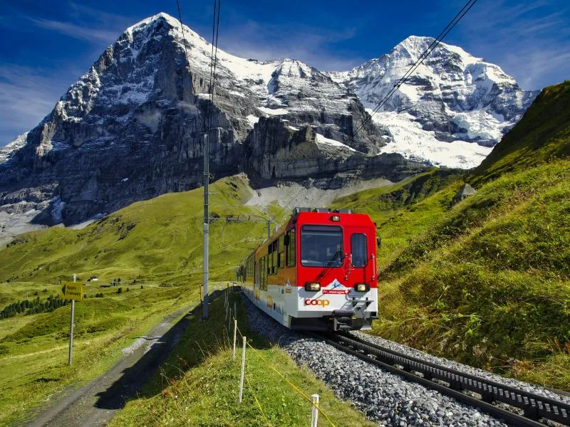 Biaya ke Swiss: Rincian Budget Liburan dari Indonesia