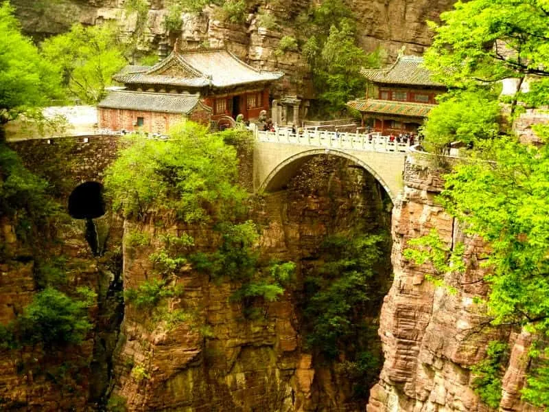 Biaya Tour ke China 2024: Hidden Gem di Tengah Kota, Cangyan Mountain
