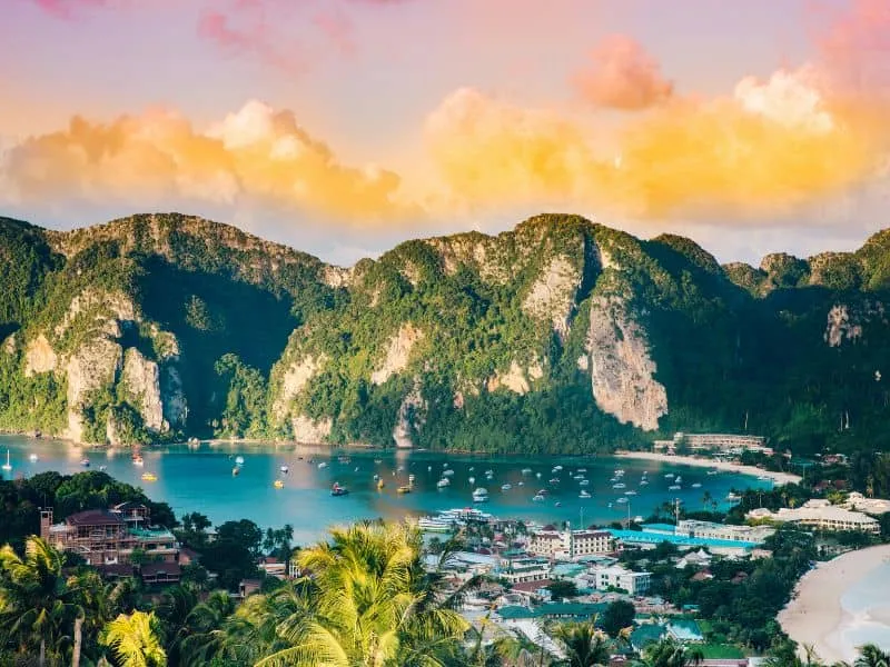Dari Bangkok ke Phi Phi Island: Rute Lengkap dan Biayanya