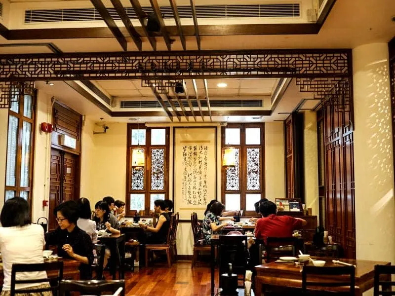 Hongkong Tour and Travel: 4 Rekomendasi Tempat Makan Vegan dan Plant Based