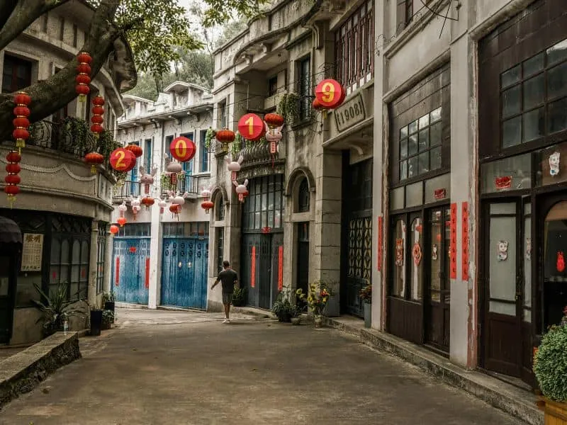 Hongkong Tour Budget 2025: Panduan Lengkap Liburan Hemat & Seru!