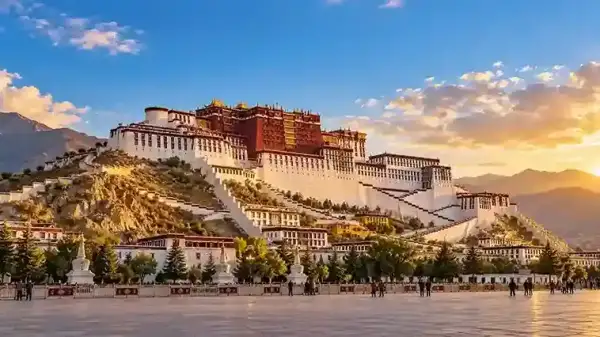 Istana Potala Tibet: Syarat Masuk & Izin Wisata