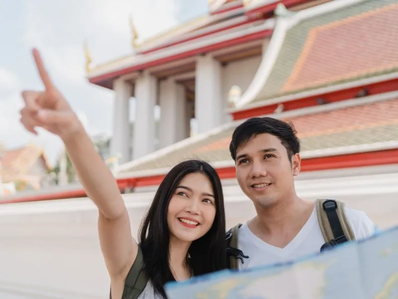 Lebih Murah Liburan ke Thailand atau Vietnam?