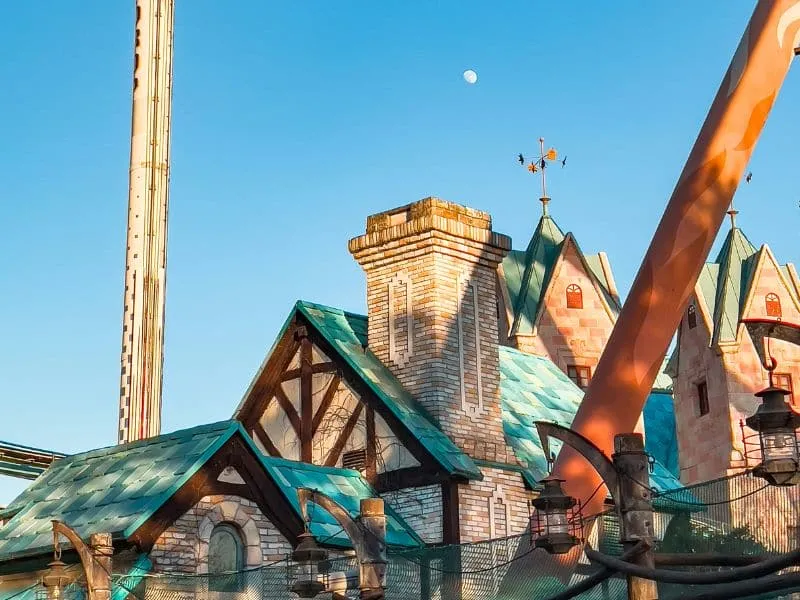 Lotte World Korea: Wahana dan Harga Tiket