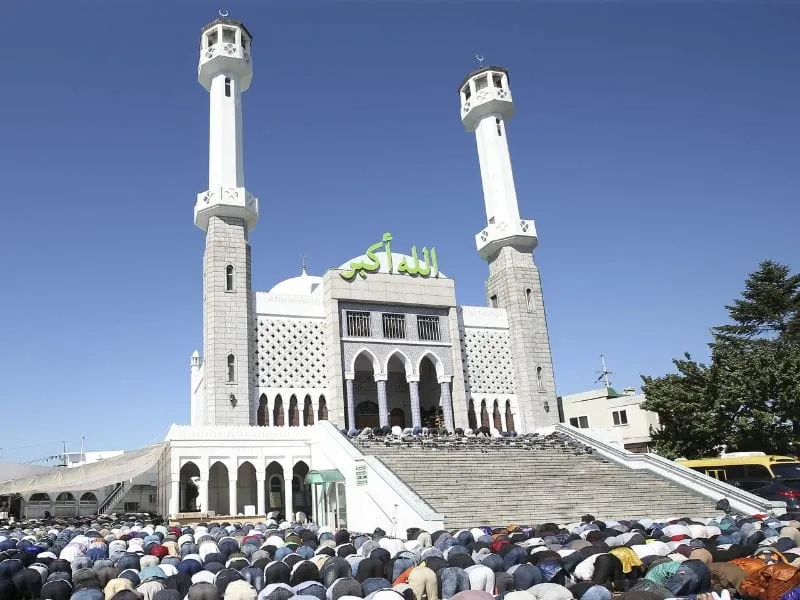 Masjid di Korea Selatan: Wisata Halal Terbaik 2025 dengan Callista Tour!