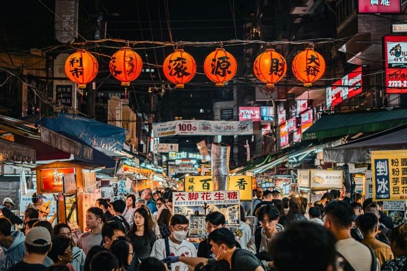 night-market-taiwan_large.jpg