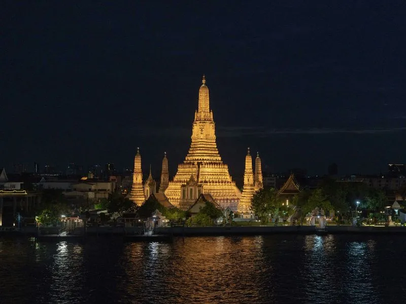 Open Trip 3 Negara 2026 - Harga Mulai 7 Jutaan