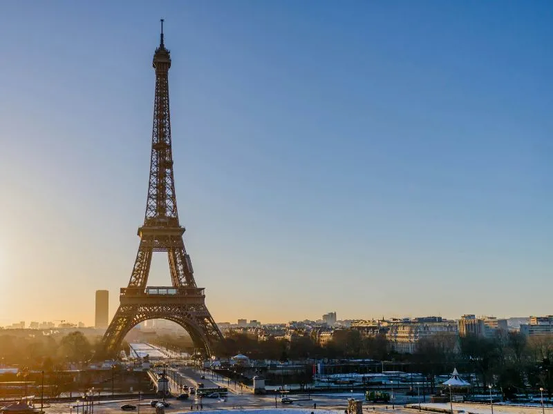 Paket Liburan ke Paris untuk 2 Orang - Mulai 48 Jutaan