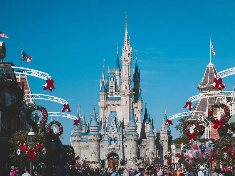 Paket Tour Disneyland Jepang – Harga Mulai 12 Jutaan!