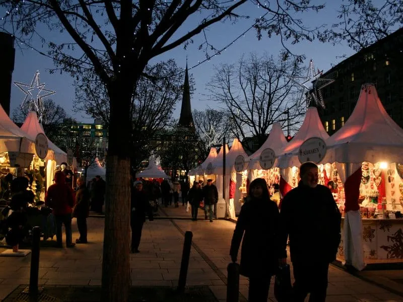 Paket Tour Eropa Christmas, Harga Mulai 30 Jutaan!