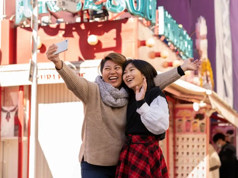 Paket Tour Hongkong 2025: Hemat, Keluarga, atau Premium!