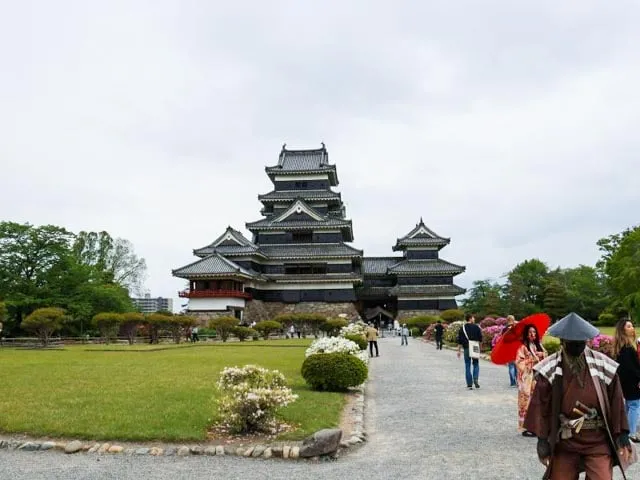 Paket Tour Jepang 10 Hari: Yuk Liburan ke Kastil Matsumoto