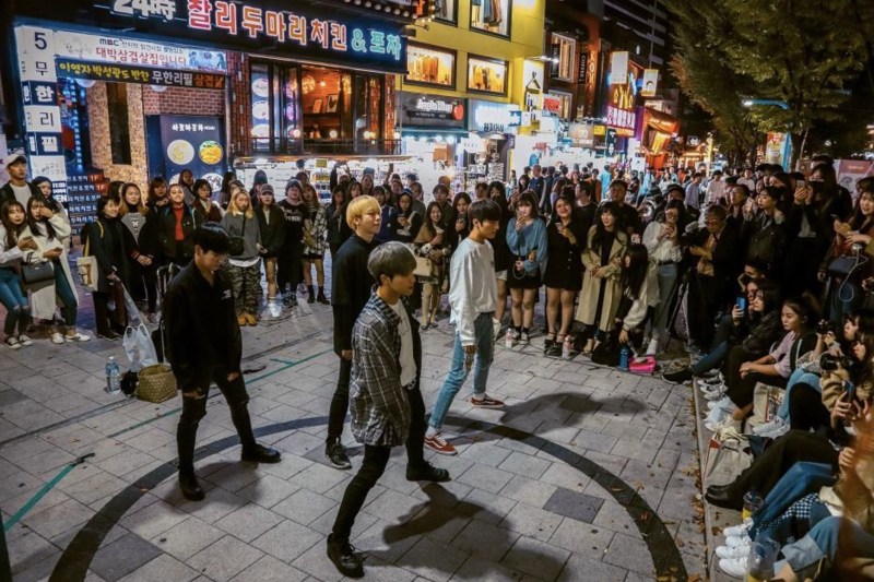 paket-tour-korea-2023-5-aktivitas-seru-berlibur-di-seoul-hemat-budget_large.jpg