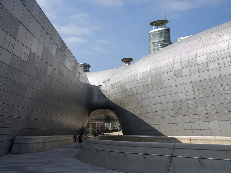 Paket Tour Korea Selatan 2025, Cek Destinasi Terbaik!