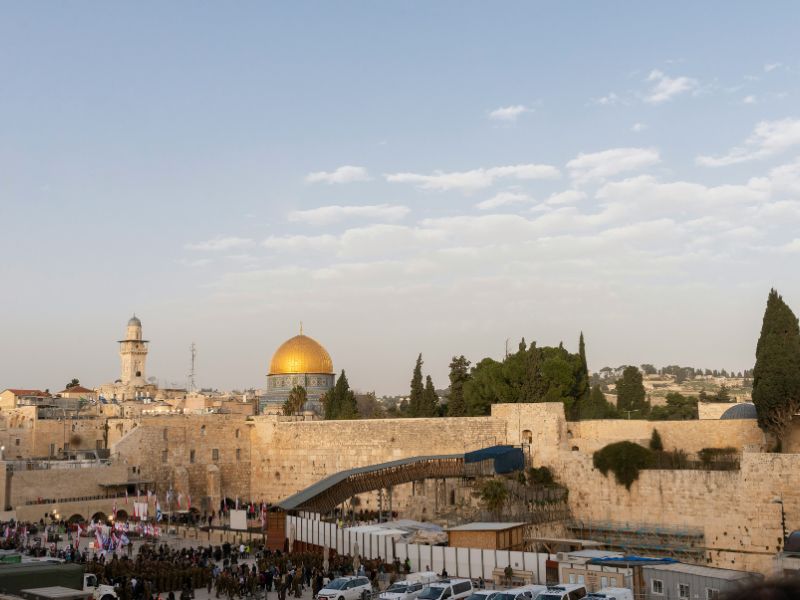 Paket Tour Lebaran Holyland 2026 Mulai Rp 45 Jutaan