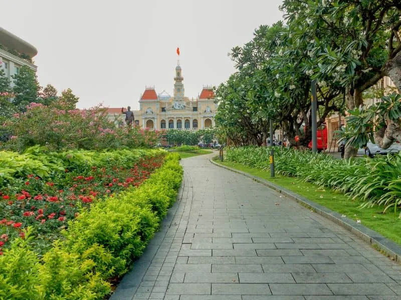 Paket Tour Lengkap ke Vietnam | Liburan Simple & Seru