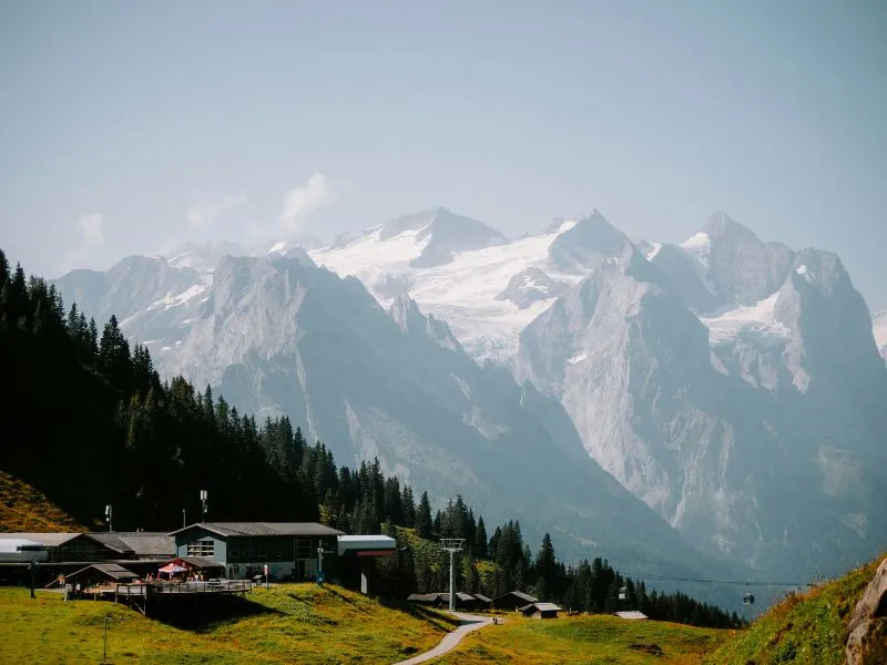 Paket Tour Swiss 2026 Mulai Rp 33,5 Juta!