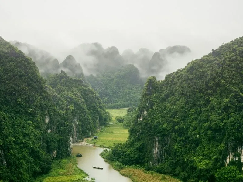 Paket Tour Vietnam Bahasa Indonesia: Liburan Seru Mulai Rp 6 Jutaan!