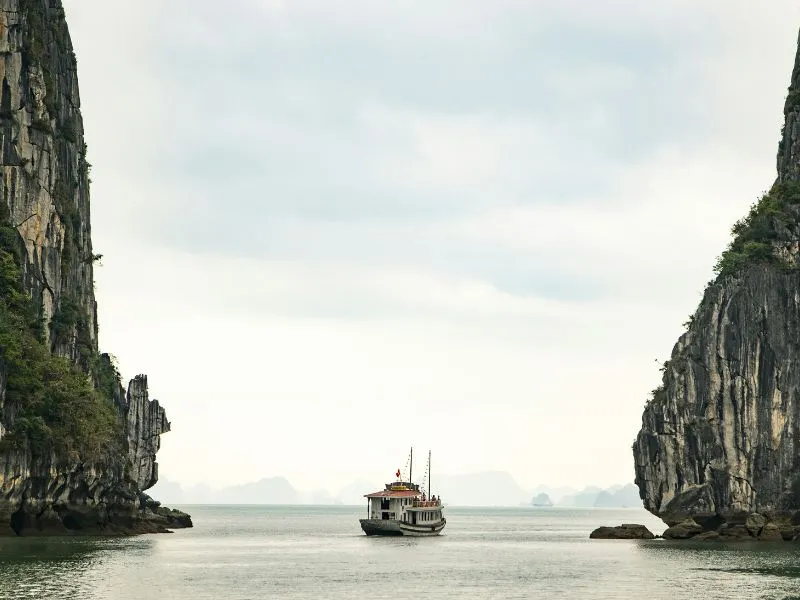 Paket Tour Vietnam Callista Tour – Booking Mulai 8 Jutaan!