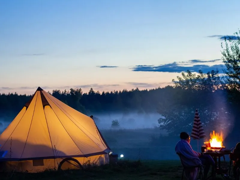 Paket Tour Vietnam Glamping: Seru dan Berbeda!