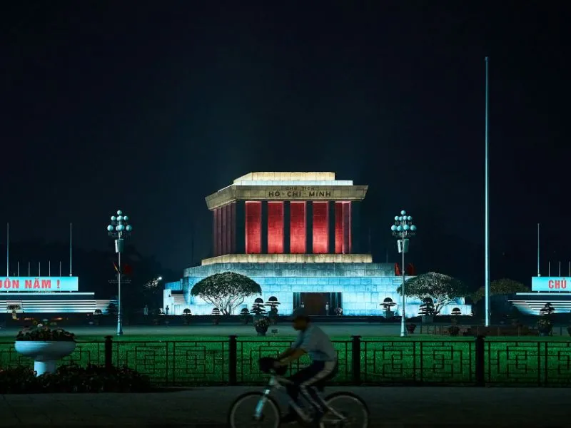 Paket Tour Vietnam Promo Lebaran 2025 Mulai dari 8 Jutaan!