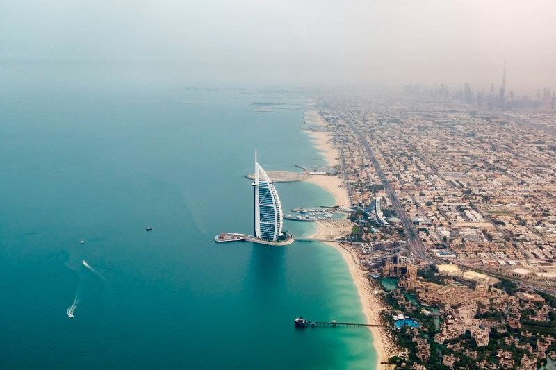 pantai-di-dubai_large.jpg